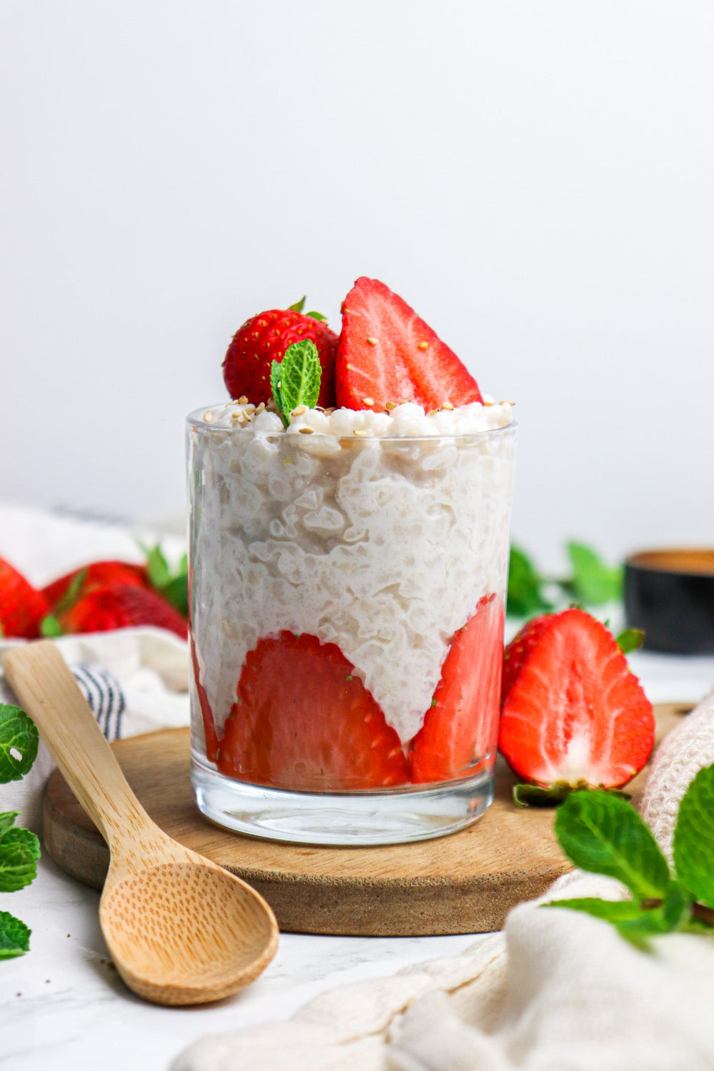 Riz au lait fraise menthe sésame