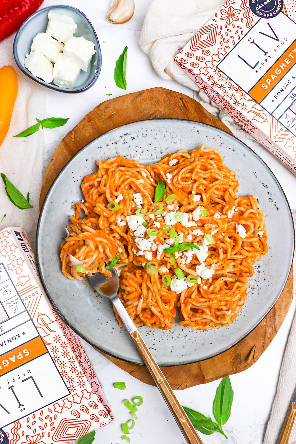 Spaghetti à la crème de poivron et fêta