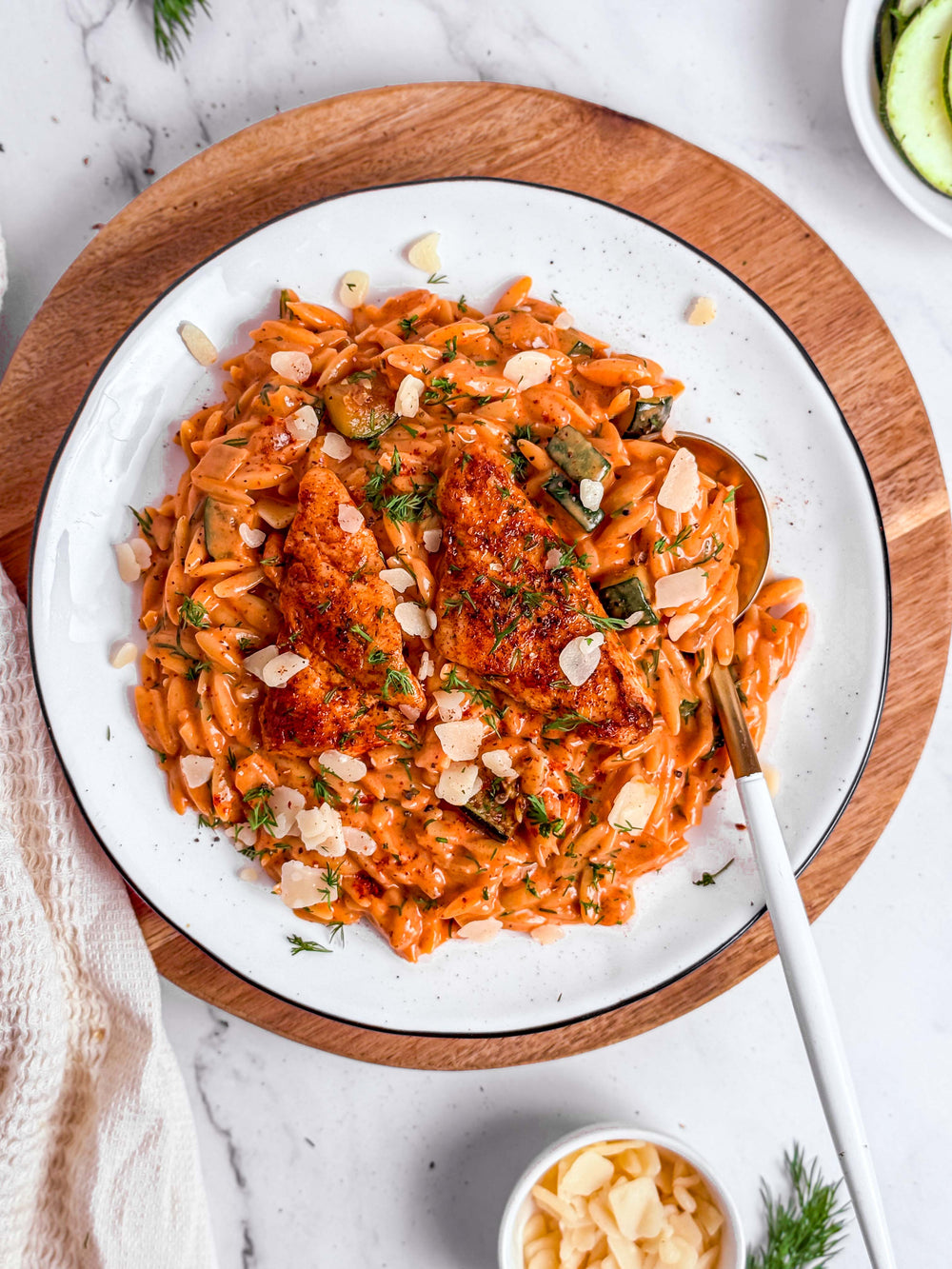 Orzo au poulet-paprika