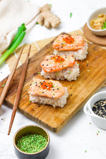 Sushis au saumon snacké